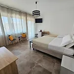 Agora